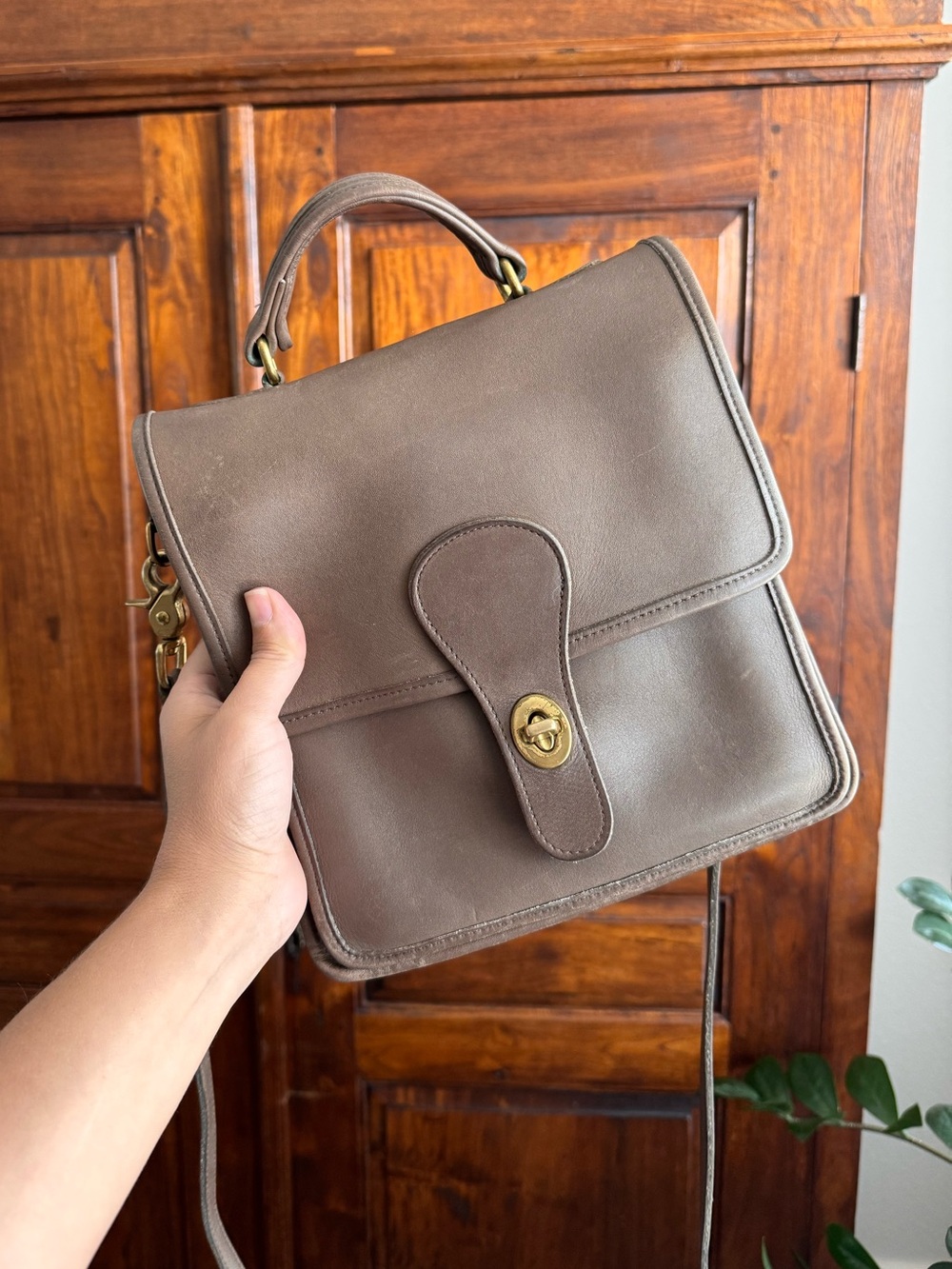 Vintage Coach Station Bag in Taupe